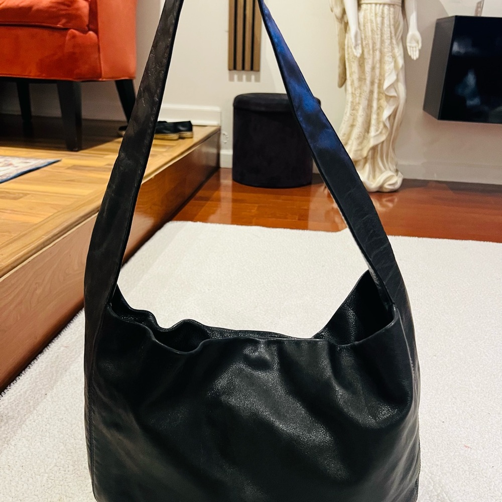 Bottega Veneta vintage Black Leather Shoulder Bag